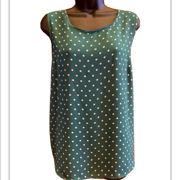 Green And White Sleeveless Polka Dot Top- Large
